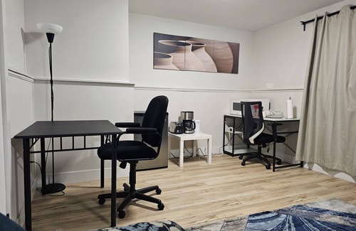 Westminster House | Live in our 1 bedroom apartment with living room & feel like home away from home