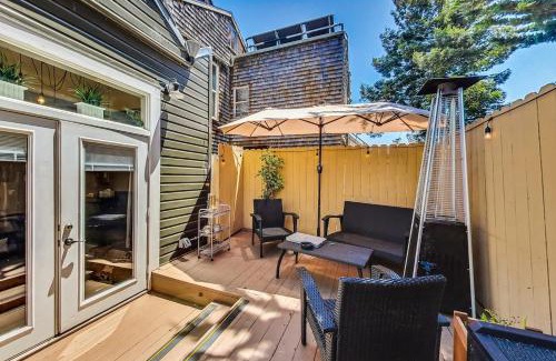Duboce Triangle House | Live It Up In The Castro! 4brwdwalk Score 98