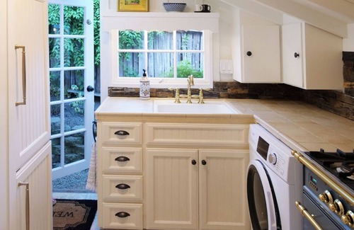 Northwest Carmel Apartment | Live like a local at Birdsong - blocks to beach and town, private outdoor space