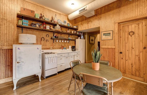 Wicker Park Apartment | Live Like a Local at the Beachwood Inn! Private Balcony Overlooking One of Chicago's Best New Restaurants by AllSet Turnover