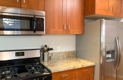 Golden Hill House | Live Like a Local, Explore Like a Tourist in San Diego's Golden Hill!