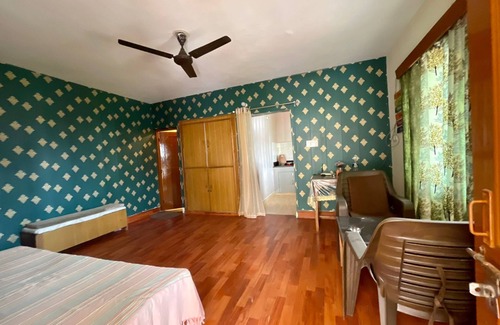 Palampur House | Live like locals in a quiet neighborhood of Palampur.
