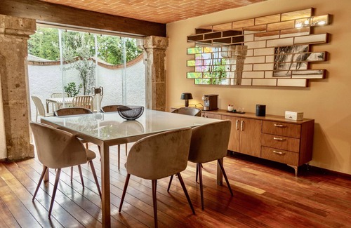 Del Carmen House | Live the City at the emblematic Coyoacan