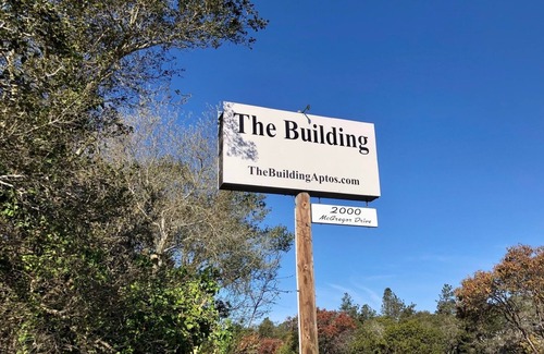 Aptos Apartment | Live, Work & Play by the Beach.