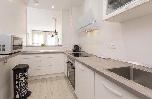 San Felipe Neri Apartment | Livemálaga Alta Suite & Parking