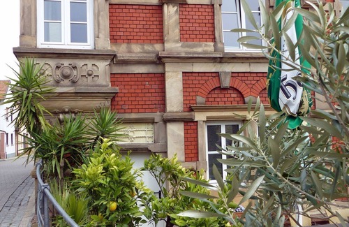 Neustadt an der Weinstrasse Apartment | Living HAARDTER WINZER (1) renovated and lovingly decorated