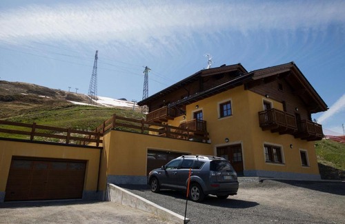 Sant'Anna Apartment | Livigno Apartment Sleeps 7