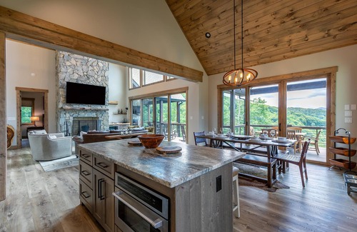 Banner Elk House | Livin' Lodge at Eagles Nest - Hot tub, Views, Pool table, Pet Friendly!