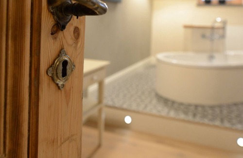 Mitte Apartment | Living in the beautiful art nouveau solitaire in the city centre of Trier