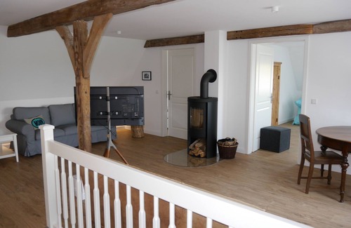 Neudorf-Bornstein Apartment | Living on an old estate 2.5 km from the Baltic Sea