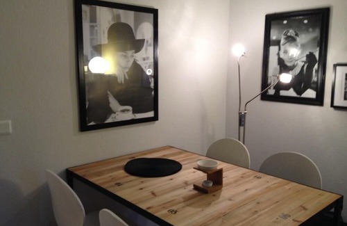 Sankt Arnual Apartment | Living "ON THE BISMARCKBRÜCKE" - 1.7 km to city, green and quiet