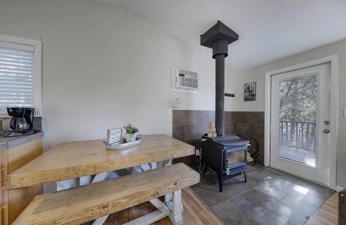 Bass Lake House | Living on the Ledge in Willow Cove