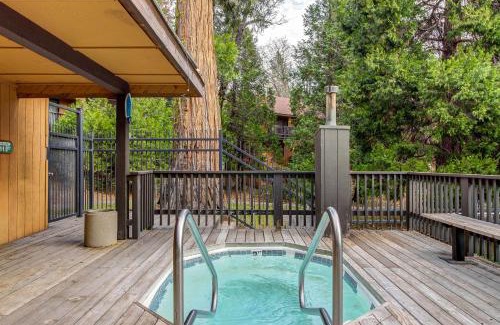Shaver Lake Apartment | Living Pines Condominium