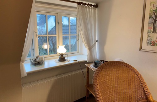 Nebel Apartment | Living under thatch in a central location