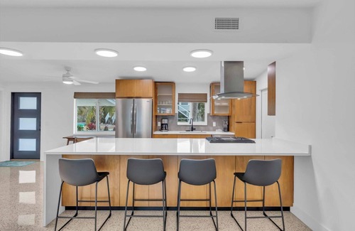 Holmes Beach House | LivingGood by Duncan Real Estate