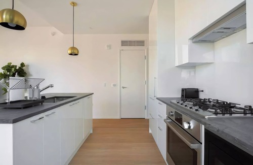 Logan Circle Apartment | Liz by Black Swan 419LT (2/2, Cap 4)