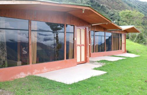 Santa Teresa Cabin | Llactapata Lodge overlooking Machu Picchu - camping - restaurant