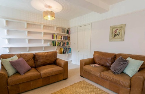 Ty Croes Cottage | Llangwyfan Isaf - a coastal that sleeps 8 guests in 5 bedrooms