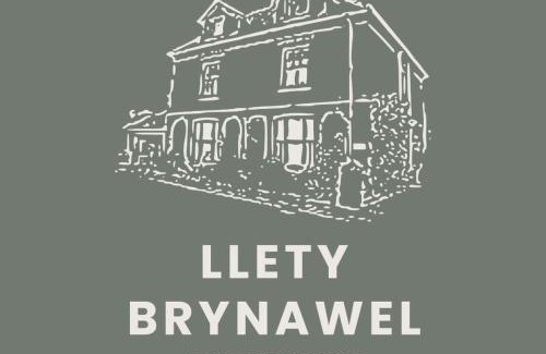 Cwrt Bed & Breakfast | Llety Brynawel Guest House