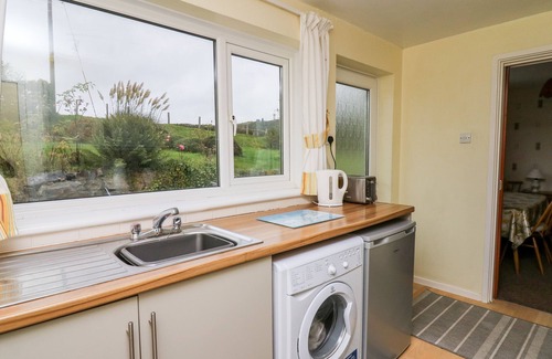 Capel Bangor Cottage | LLWYNON, pet friendly, character holiday cottage in Aberystwyth
