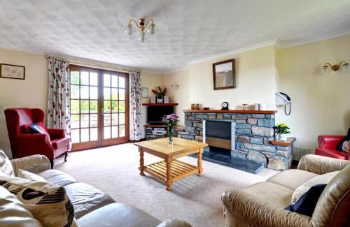 Fishguard House | Llysyfelin