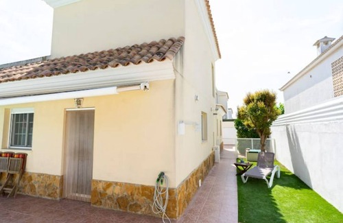 Vinaros Ski Chalet | Lo Raconet de Júlia - Cozy Chalet with private swimming pool