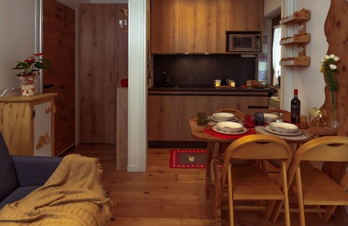 Aprica Apartment | Lo Scoiattolo - Studio Apartment, Sleeps 4