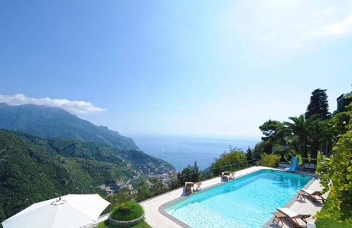 Ravello Villa | Lo sguardo sul mare, Luxury Ravello Villa, Private Pool, Great View, parking