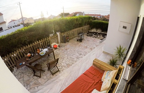 Mafra House | LO Surfcamp Ericeira Surf & Skate beach foz do lizandro