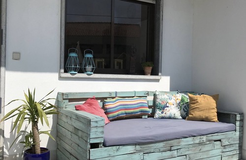 Mafra House | LO Surfcamp Ericeira Surf & Skate beach foz do lizandro
