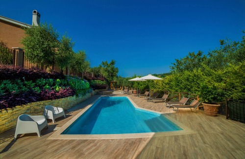 Cupra Marittima Apartment | Lobster Suite - Luxury Residence Marano 350 mt. from the sea with Pool, Gymnasium