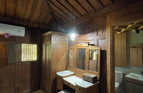 Sleman Villa | Local Authentic Experience in JOGJA (NEW PROPERTY , PERFECT FOR FAMILY/GROUP)