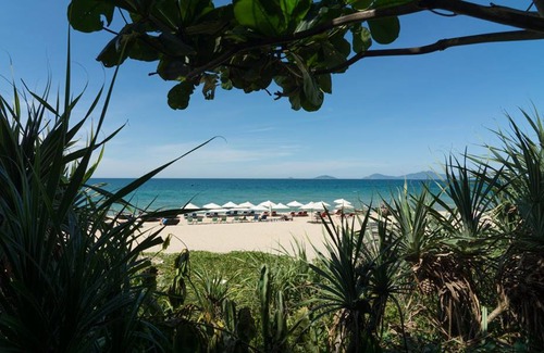 Cam An Hotel | Local Beach Homestay