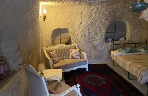Cavusin Apartment | LOCAL CAVE