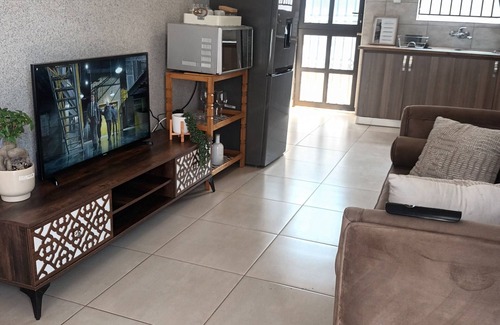 Thohoyandou Apartment | Located at a quiet & safe area with all essential amenities perfect 4 long stay