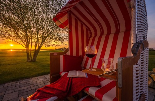 Trent Villa | located at the sea, stunning view over Hiddensee and the iconic lighthouse