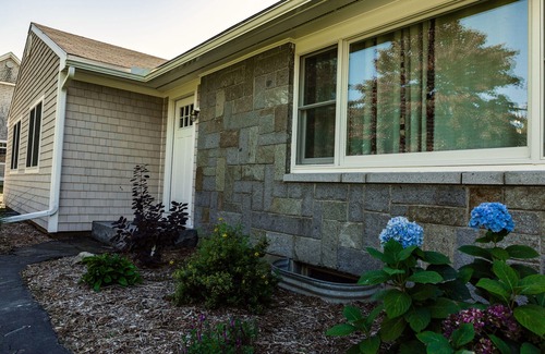 Glen Cove House | Located Directly On Rockland Harbor