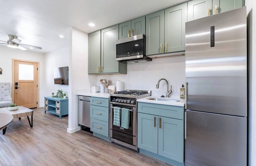Downtown Tucson Apartment | Located downtown this 1 bedroom 1 bathroom is fully remodeled with your own dedicated electric vehicle charger .