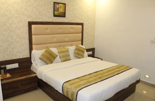 Ahmedabad Hotel | Located in Ahmedabad city centre