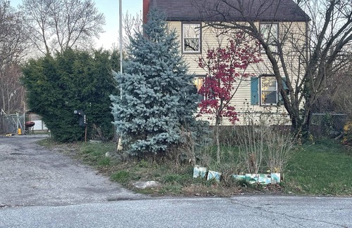 Northeast Columbus House | Located in cul-de-sak,3-bedroom house .15 min away from the airport OSU campus