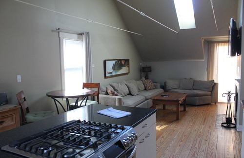 German Village House | Located in the Heart of Historic German Village One Block from Schiller Park