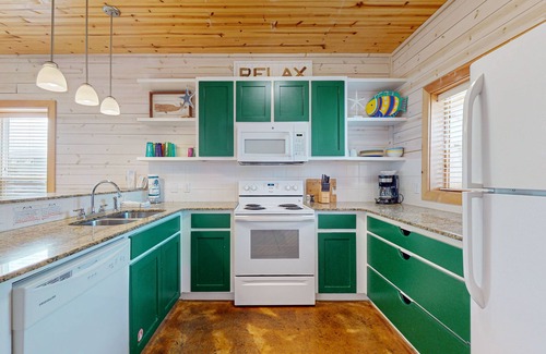 Port Aransas House | Located in Town, Close to beach, Shared Pool, Golf Cart Access