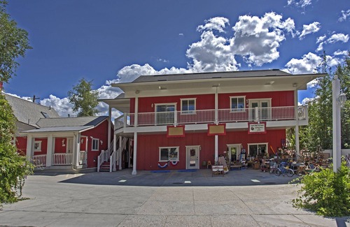 Midway Apartment | Located on Main Street, walk to everything in Midway! Can add another bedroom!