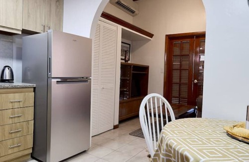 Paradise Island Apartment | Located on Paradise Island, Bahamas, close to the Atlantis Resort and beach.