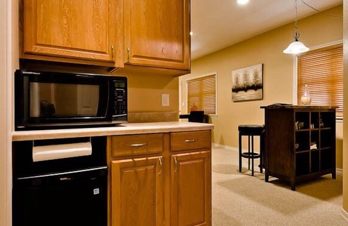 Eureka Springs House | Located On The Beautiful Kings River With Your Own Private Gravel Bar