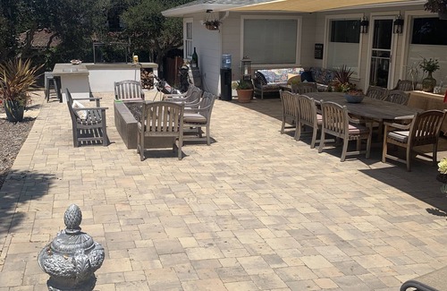 Monterey House | Located on the third fairway of Del Monte golf course