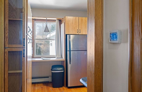 Frankenmuth House | Located Right in Downtown Frankenmuth! WALK TO TOWN! Minutes to Birch Run!