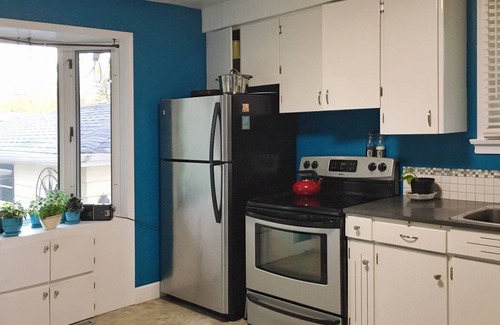Regina House | Location, Comfort, Beauty - House with private yard, 1/2 block to Wascana Park