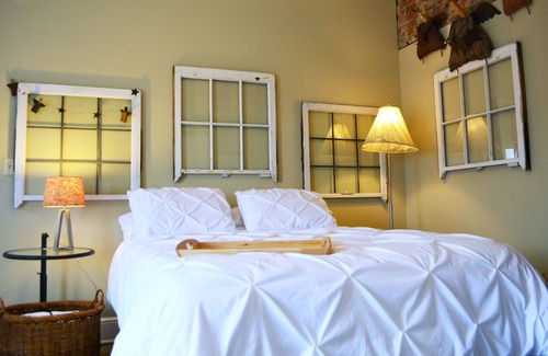 Over-the-Rhine Apartment | Location + Design OTR Save, plus free parking!