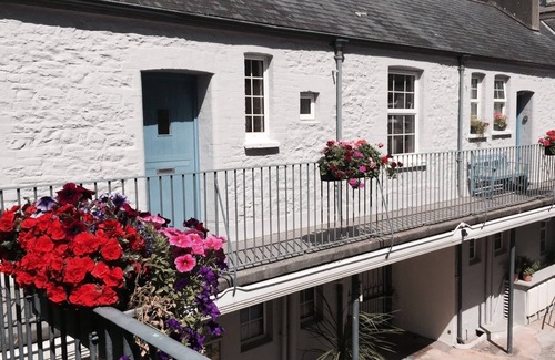 Torquay City Centre Apartment | Location, Location, Location.When choosing the perfect holiday apartments, location is the key fac